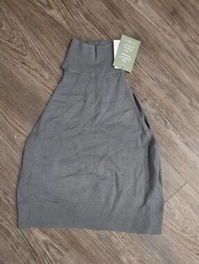 H&M Gray Ribbed High Neck Muscle Tee